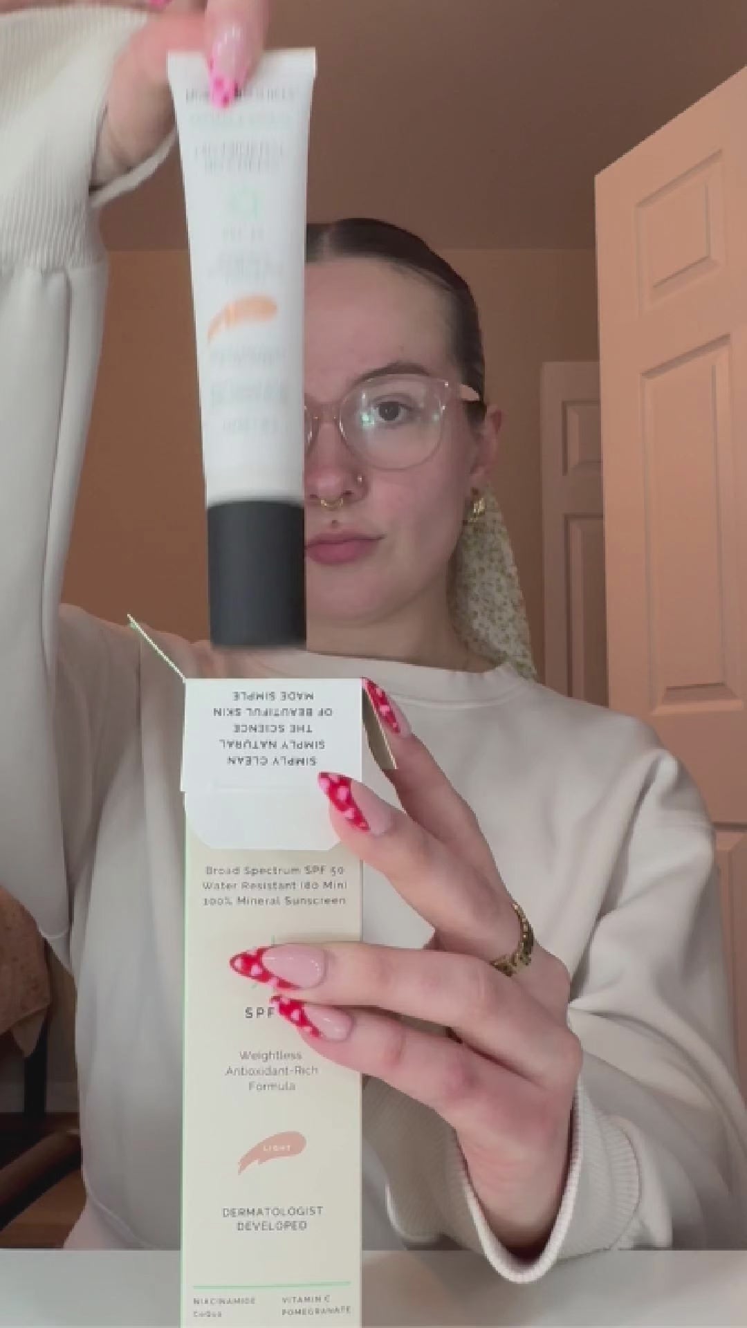 Load video: MD Mineral BB Crème SPF 50