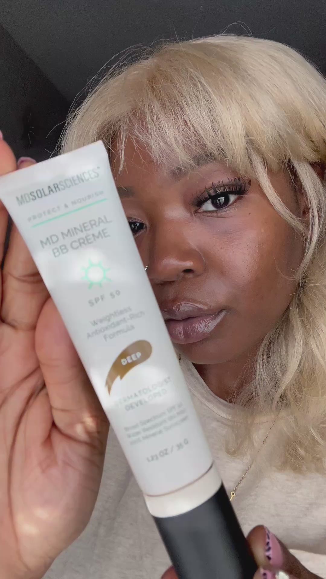 Load video: MD Mineral BB Crème SPF 50