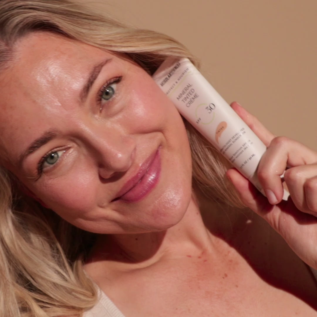 Load video: Mineral Tinted Crème SPF 30